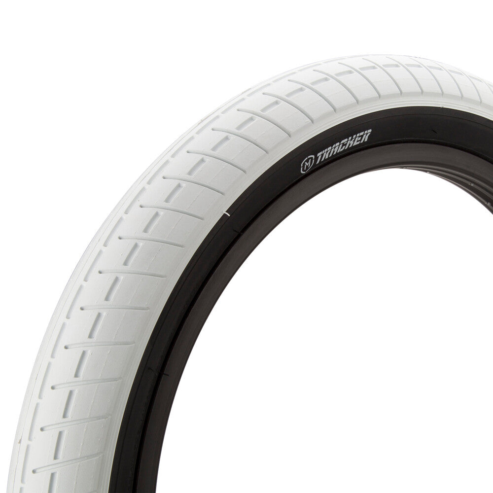 MI-MN6710WHTBK::0::MI-MN6710WHTBK::TRACKER PNEU 20X2.4IN WHITE W/ BLACK WALL