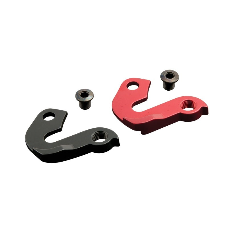 Pivot derailleur hanger